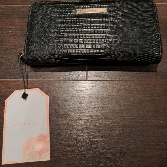 Amy Miller Snake Skin Black Wallet - Picture 1 of 1